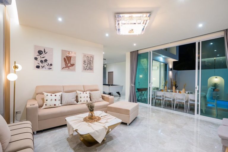 LINE_ALBUM_🌞Cyrus House✨_260115_23