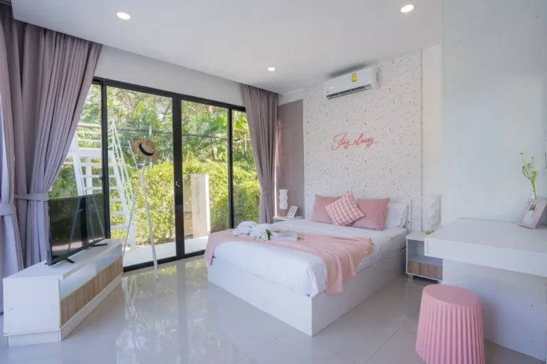LINE_ALBUM_Snap stay pattaya_260626_15