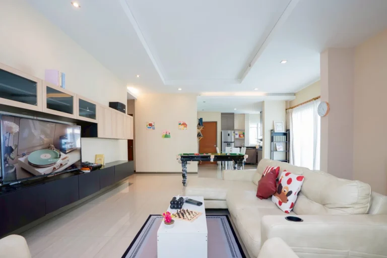 LINE_ALBUM_Wealthy House (เวล-ธี)_260630_106