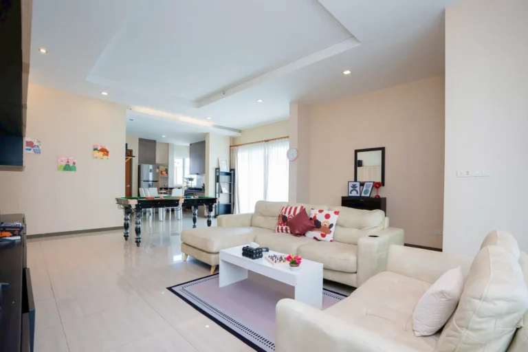 LINE_ALBUM_Wealthy House (เวล-ธี)_260630_108