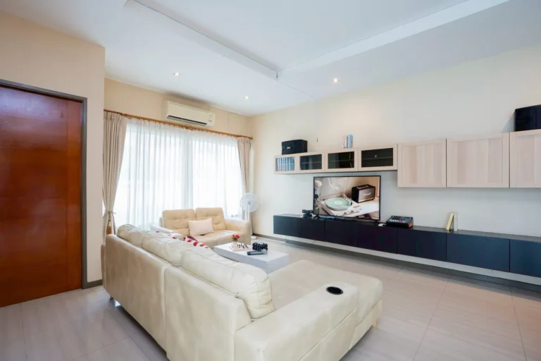 LINE_ALBUM_Wealthy House (เวล-ธี)_260630_111