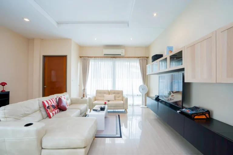 LINE_ALBUM_Wealthy House (เวล-ธี)_260630_112