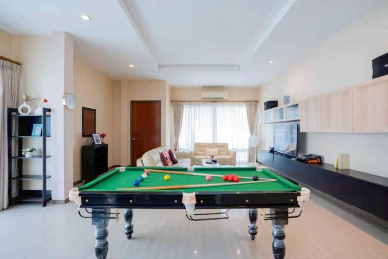 LINE_ALBUM_Wealthy House (เวล-ธี)_260630_94