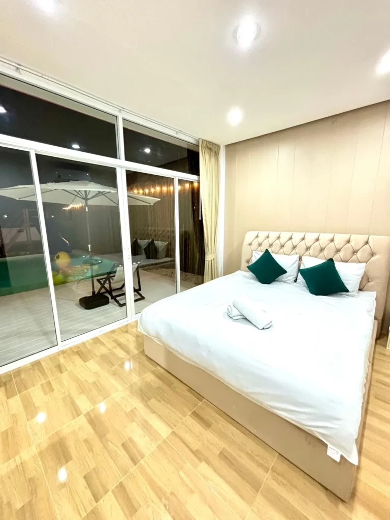 LINE_ALBUM_Dream pool villa 3_260630_23