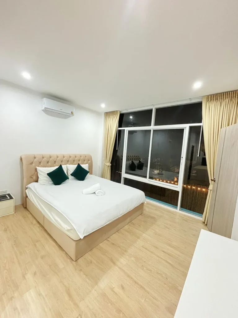 LINE_ALBUM_Dream pool villa 3_260630_33