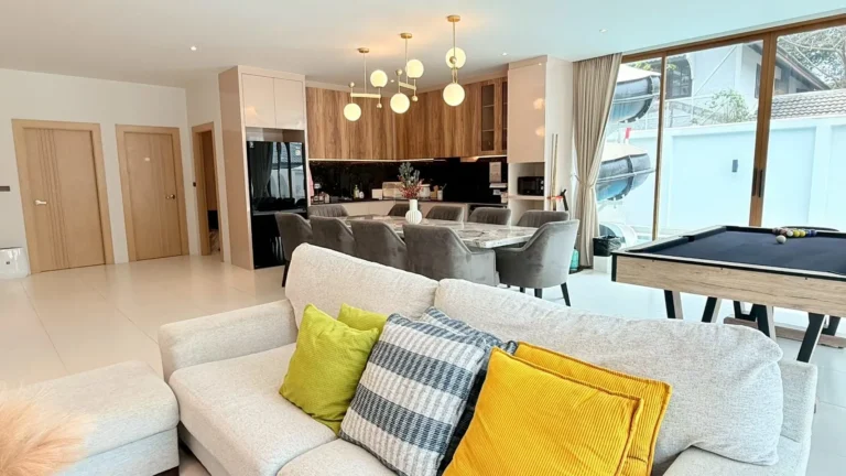 LINE_ALBUM_Pnt luxury jomtien_260711_56