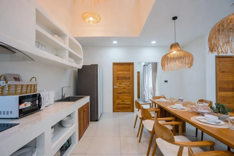 LINE_ALBUM_LYYA VILLA_260803_131
