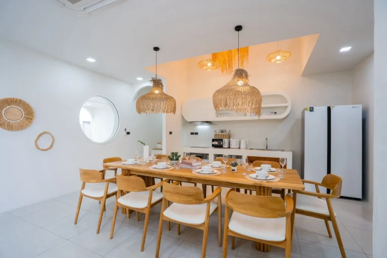 LINE_ALBUM_LYYA VILLA_260803_145