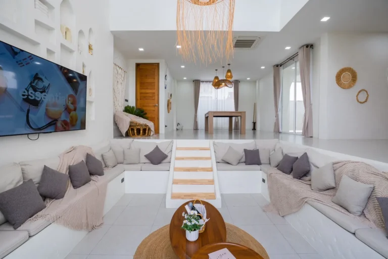 LINE_ALBUM_LYYA VILLA_260803_162