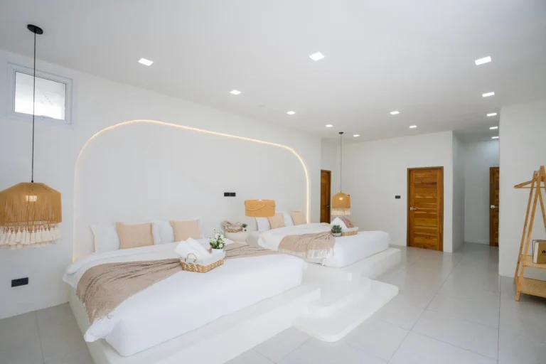 LINE_ALBUM_LYYA VILLA_260803_243