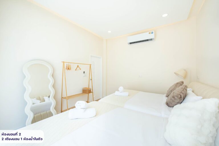 LINE_ALBUM_บ้าน White Romance_260806_69