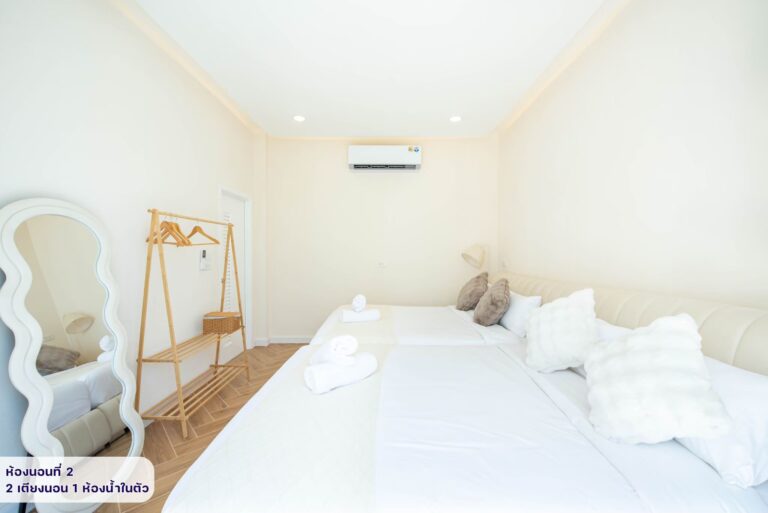 LINE_ALBUM_บ้าน White Romance_260806_70